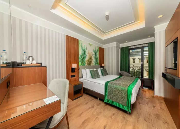 هتل موکارناس پرا استانبول